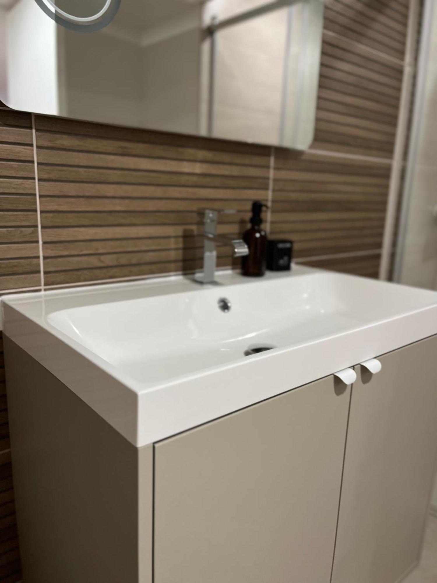 Apartamento Duplex Raffine, Elegant & Climatise - La Mezz Nimes Exterior foto