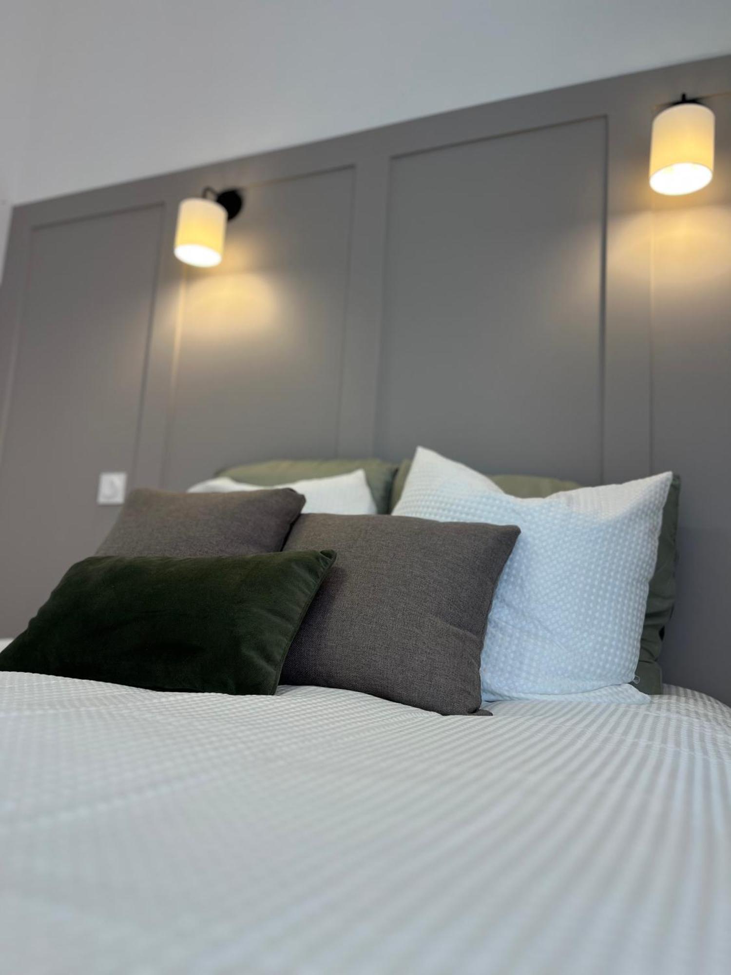 Apartamento Duplex Raffine, Elegant & Climatise - La Mezz Nimes Exterior foto